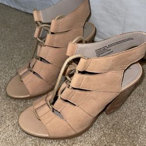 Hinge lace up heeled sandals